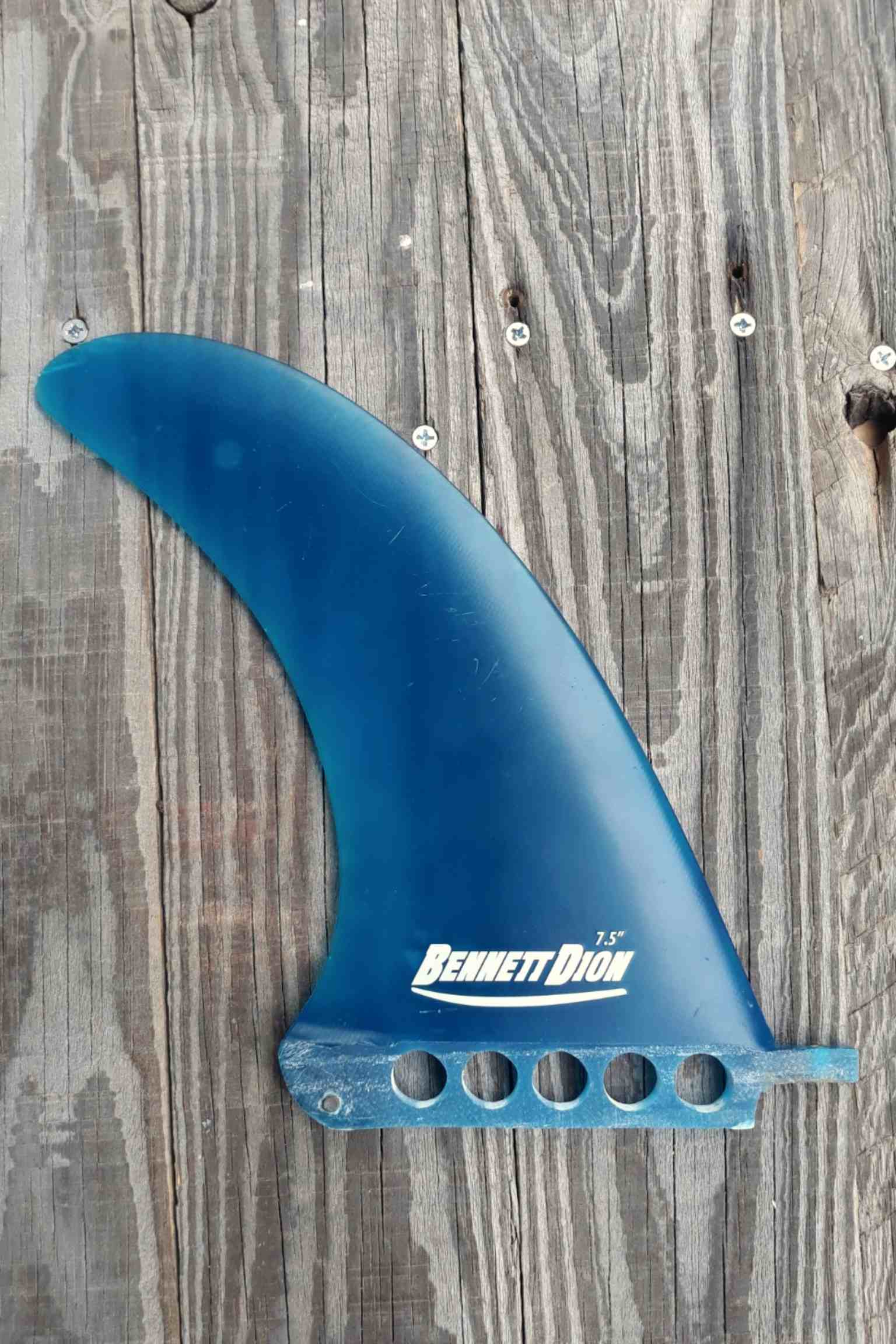 Z Sold – FIN – 7.5″ Bennett Dion Dolphin Fin